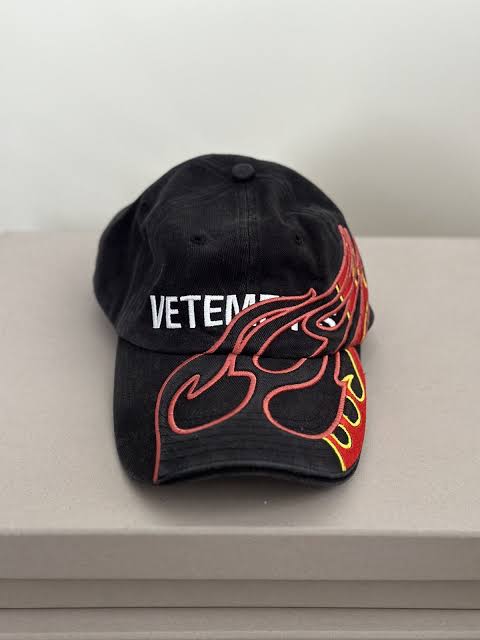 Vetements x Reebok AW 18 cap