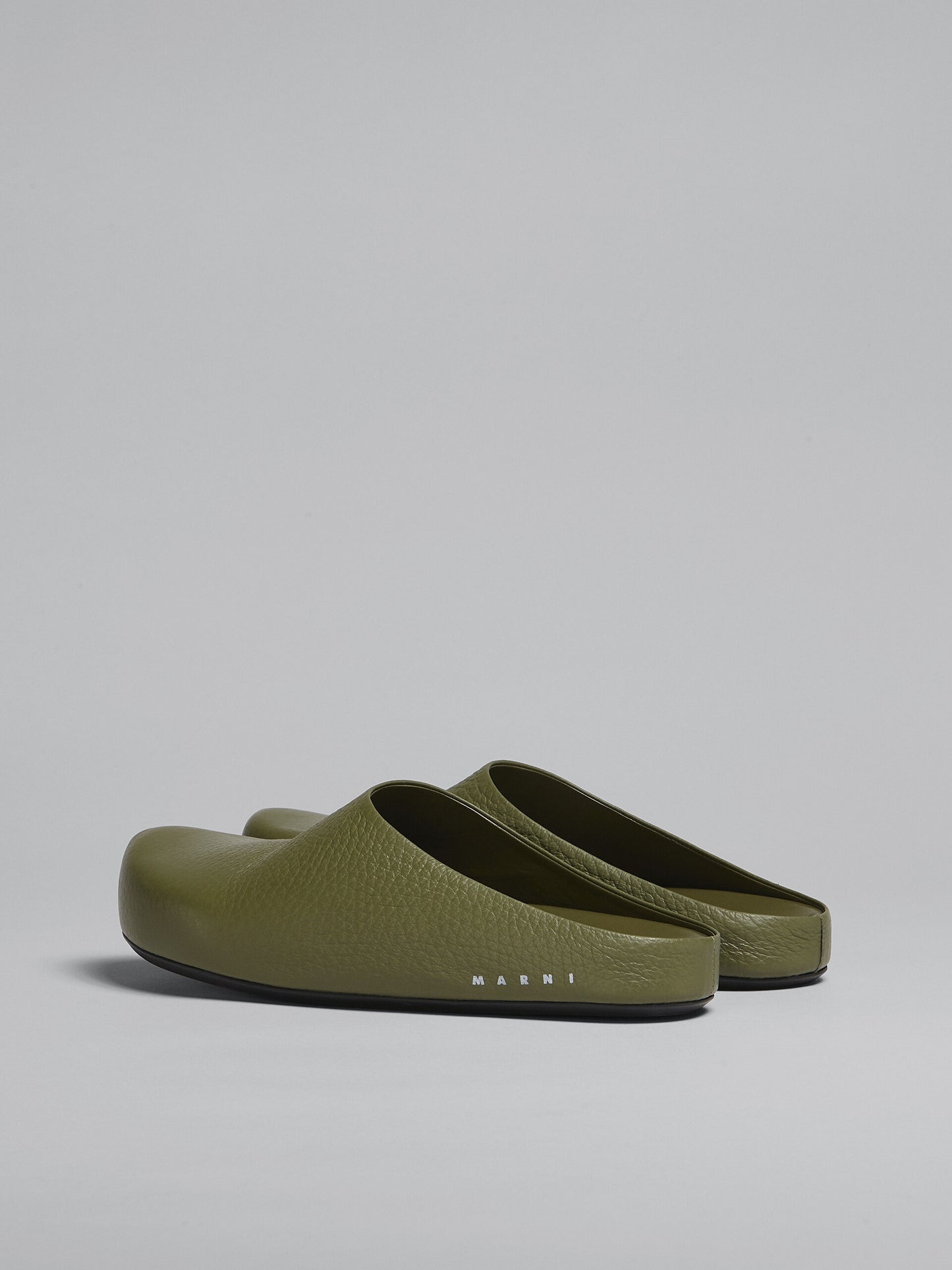 Marni Leather Fussbett Sabot