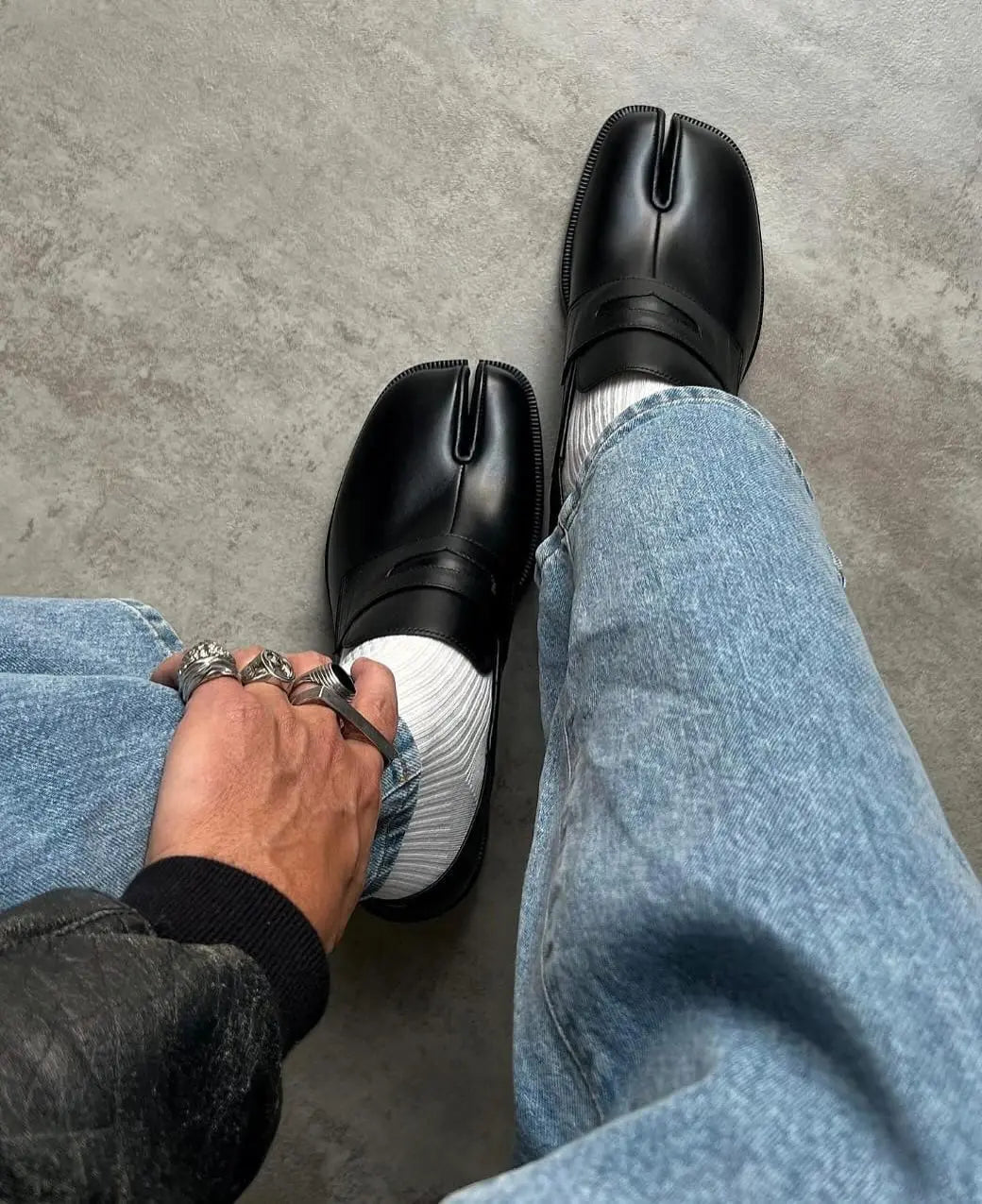 Maison Margiela tabi loafers: A Complete Guide to Their Cultural Roots - urbanluxeclo