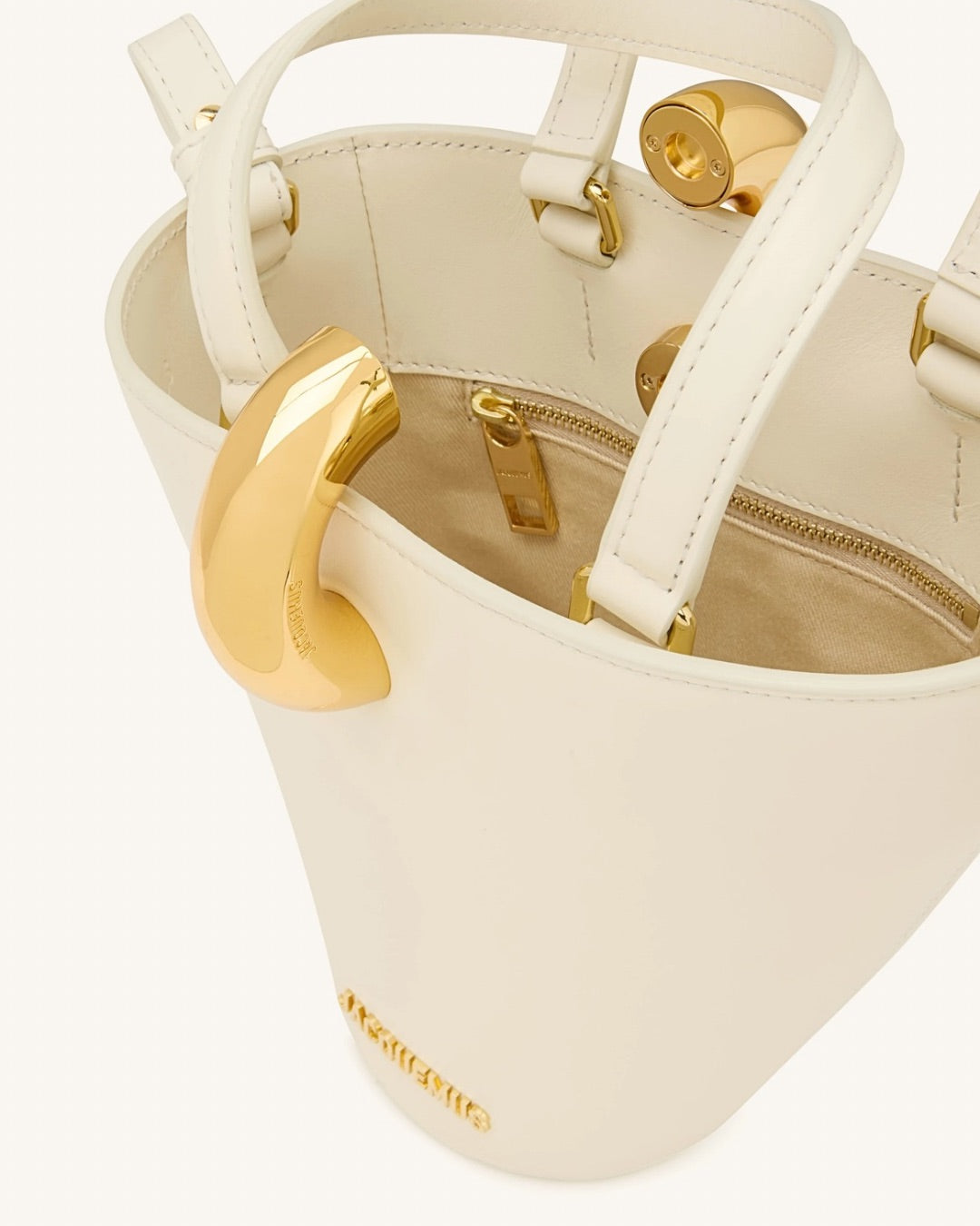 JACQUEMUS LE PETIT BAMBOLA handbag