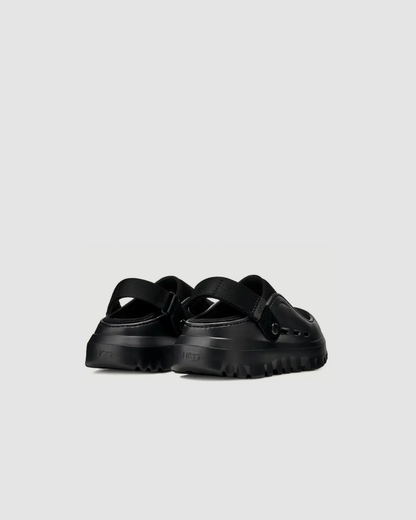 UGGS Peakmod Clogs