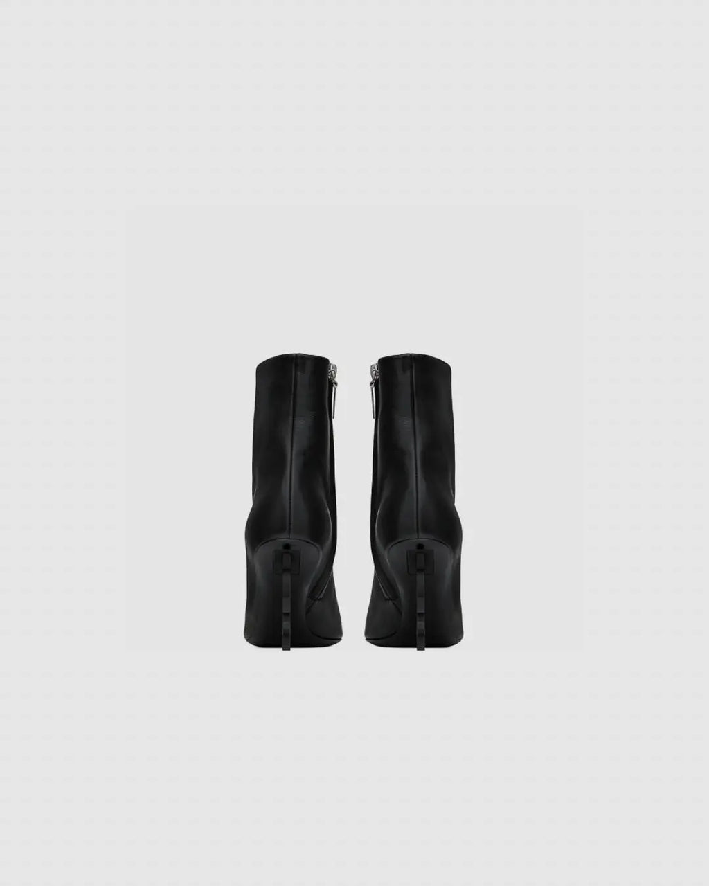 YSL Opyum Booties in Leather
Black urbanluxeclo