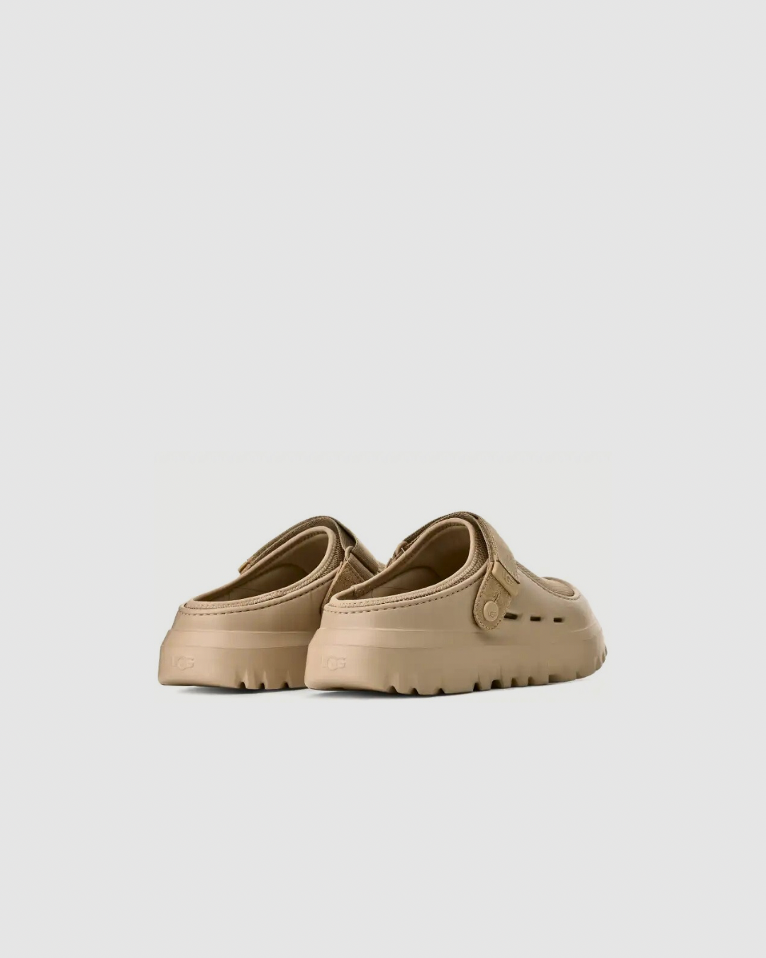 UGGS Peakmod Clogs